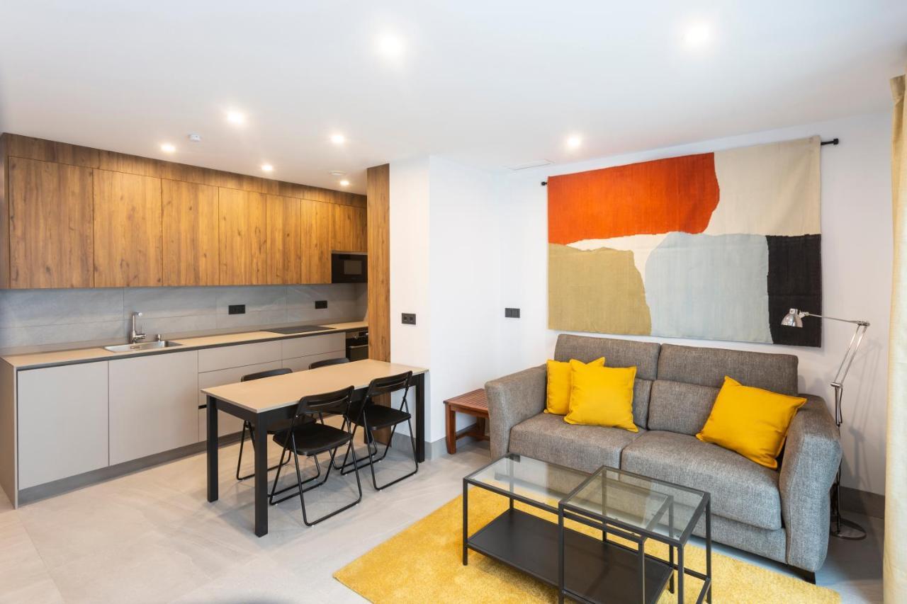 Apartamentos Bajeles Sevilla Urban Exterior foto