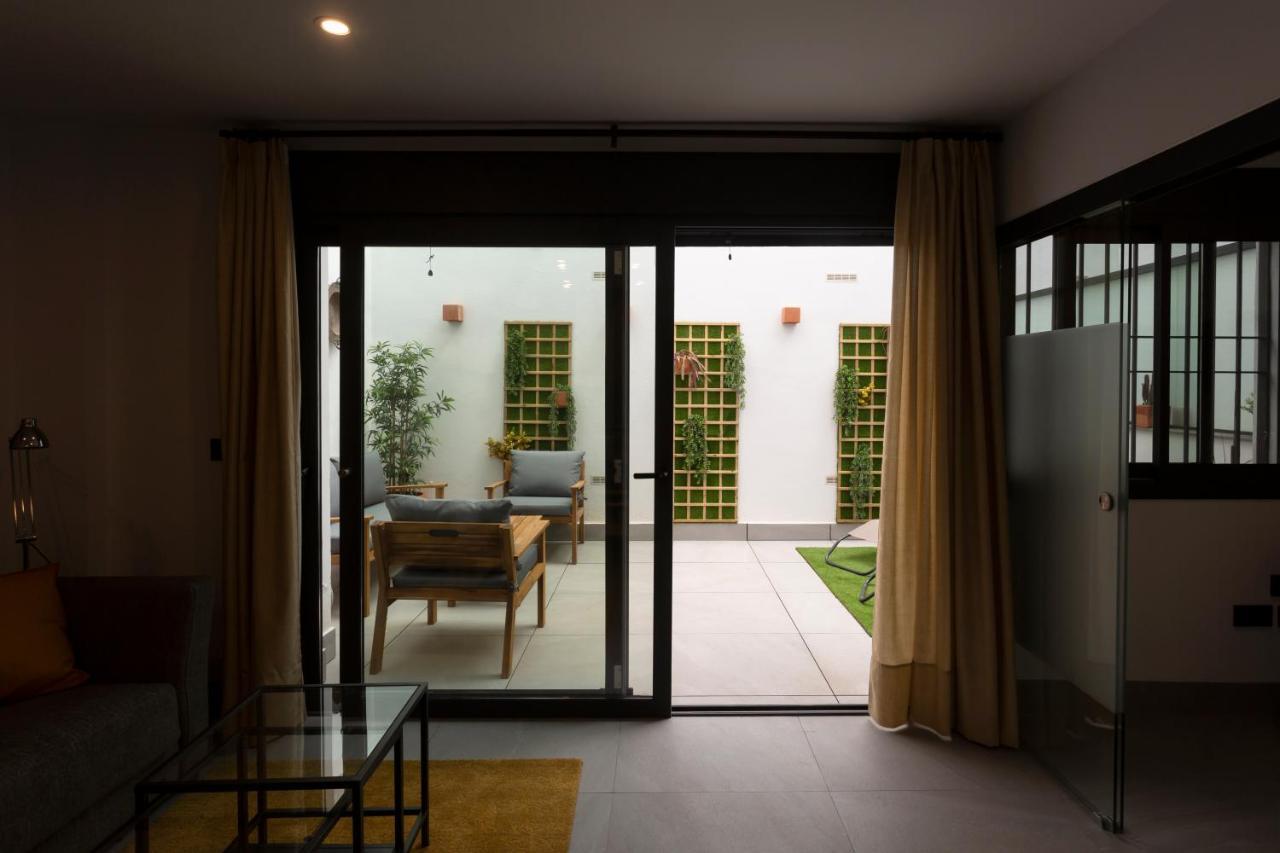 Apartamentos Bajeles Sevilla Urban Exterior foto