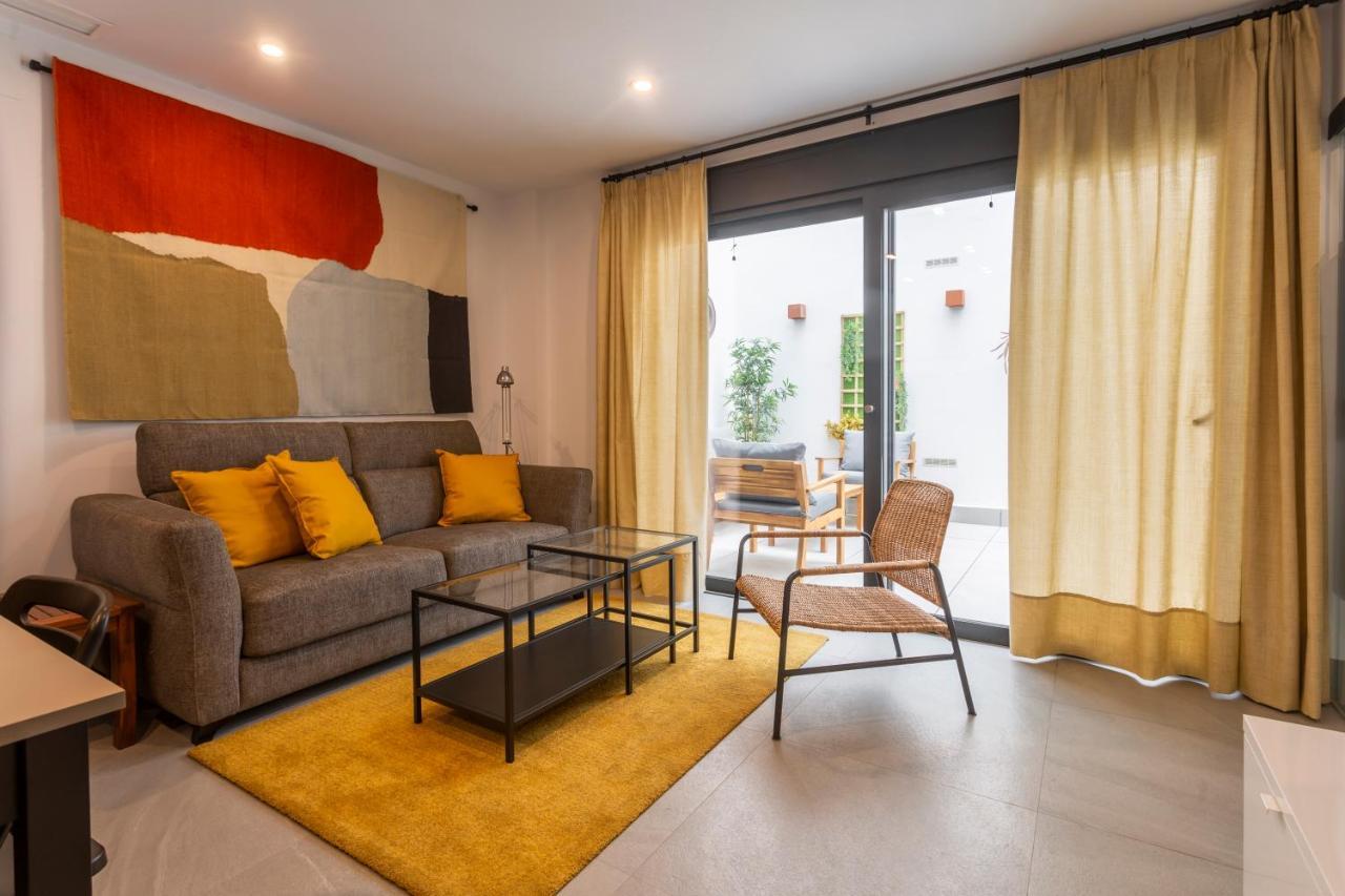 Apartamentos Bajeles Sevilla Urban Exterior foto