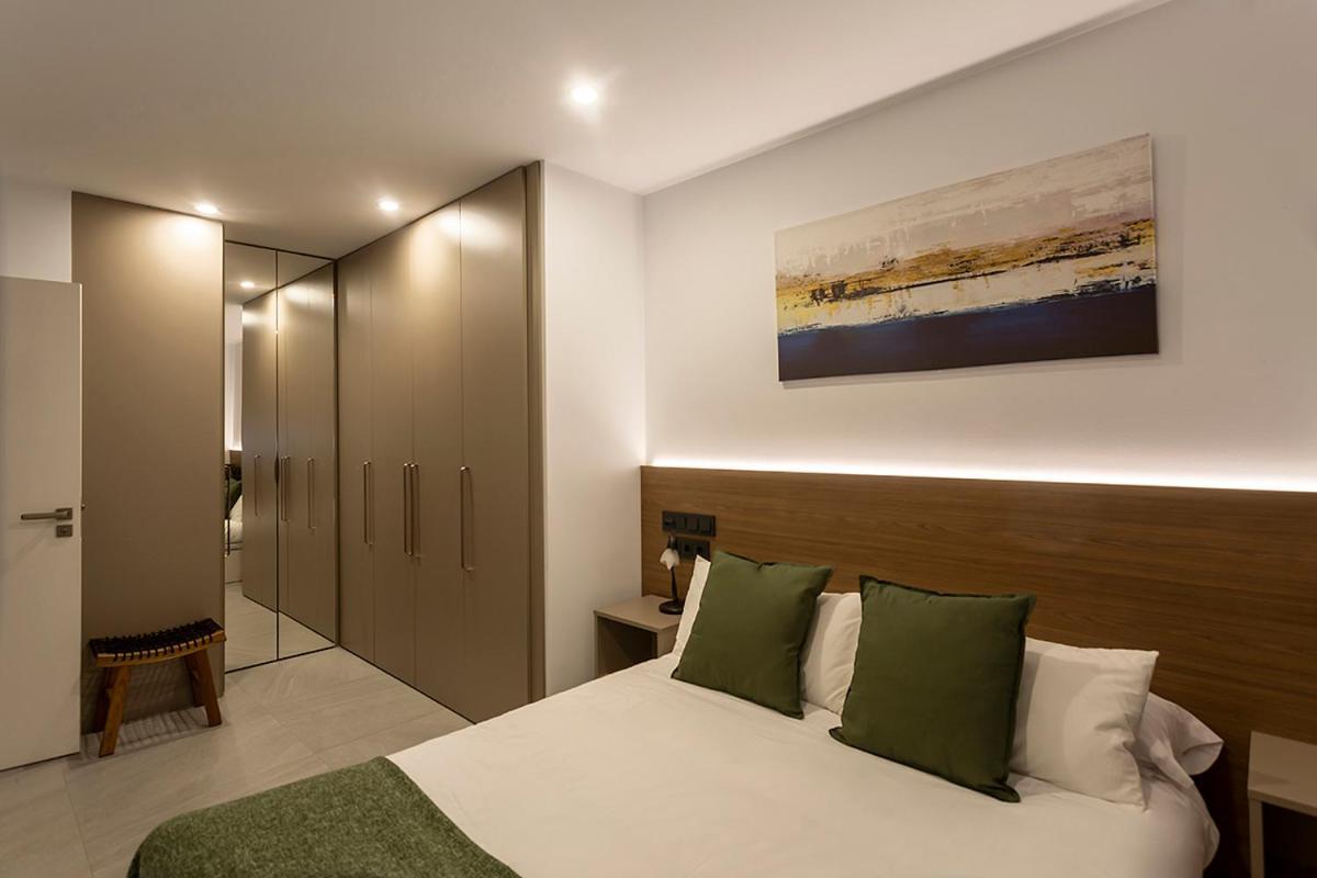 Apartamentos Bajeles Sevilla Urban Exterior foto